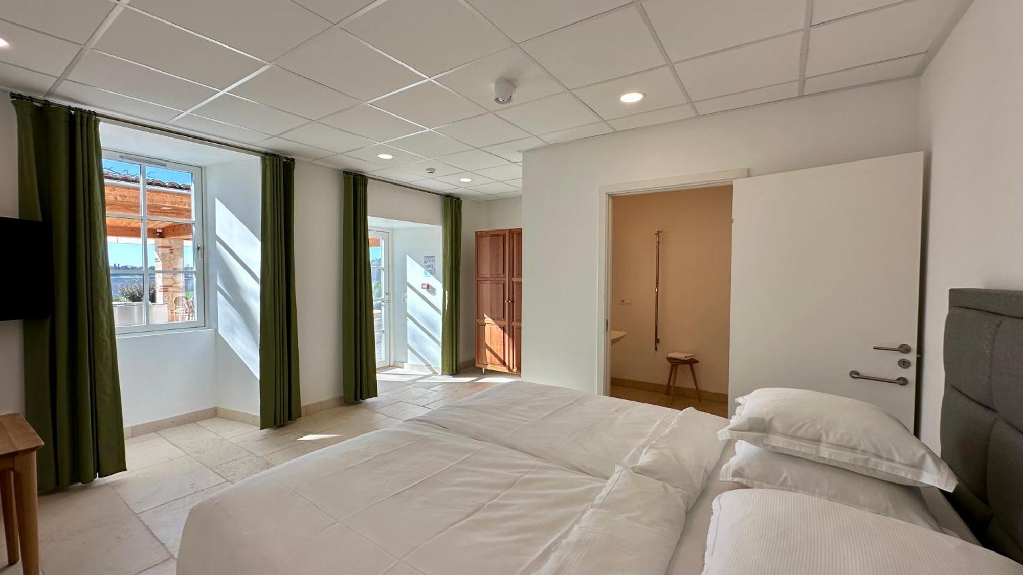 Chateau Lecusse - La Grande Roche - Hotel, Spa, Boutique & Restaurant Broze Екстер'єр фото