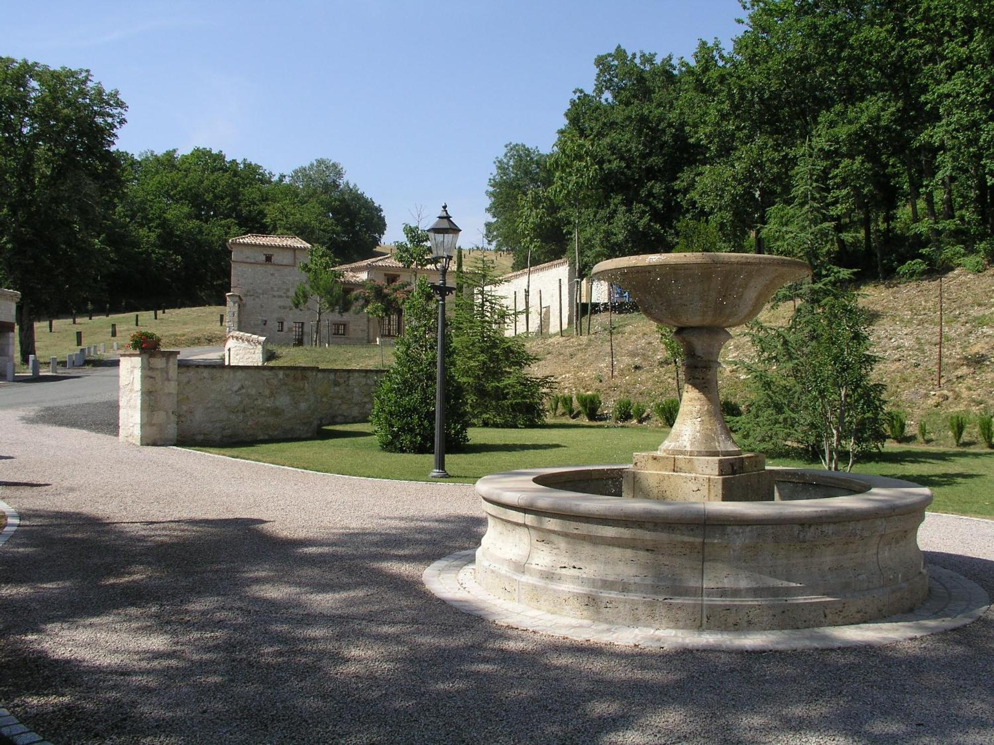 Chateau Lecusse - La Grande Roche - Hotel, Spa, Boutique & Restaurant Broze Екстер'єр фото