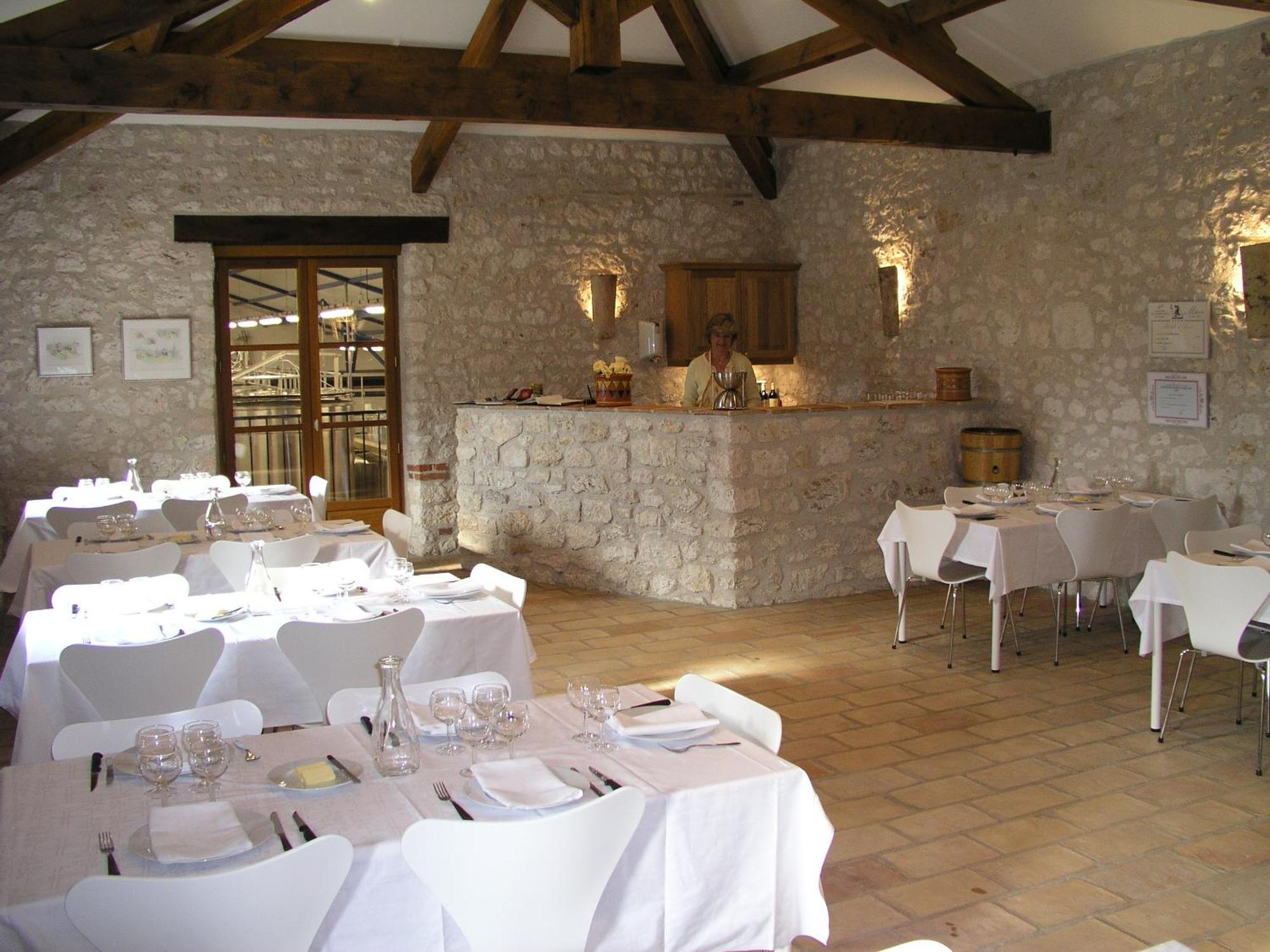 Chateau Lecusse - La Grande Roche - Hotel, Spa, Boutique & Restaurant Broze Екстер'єр фото