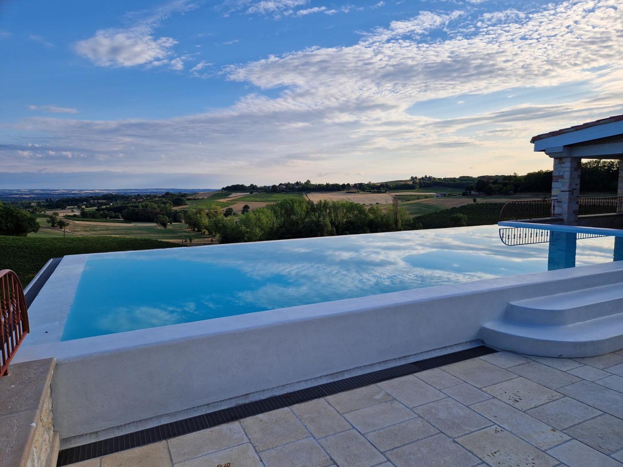Chateau Lecusse - La Grande Roche - Hotel, Spa, Boutique & Restaurant Broze Екстер'єр фото